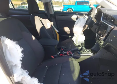 2019 Toyota Corolla Le z USA, uszkodzony, nr VIN 5YFBURHE8KP884098